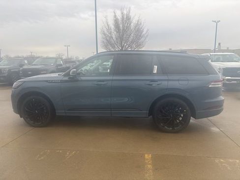 New 2026 Lincoln Aviator Reserve w/ Jet Appearance Package AWD/4WD image 10