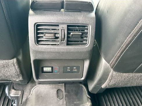 Used 2021 Nissan Rogue SL image 26