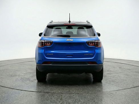 Used 2025 Jeep Compass Limited AWD/4WD image 7