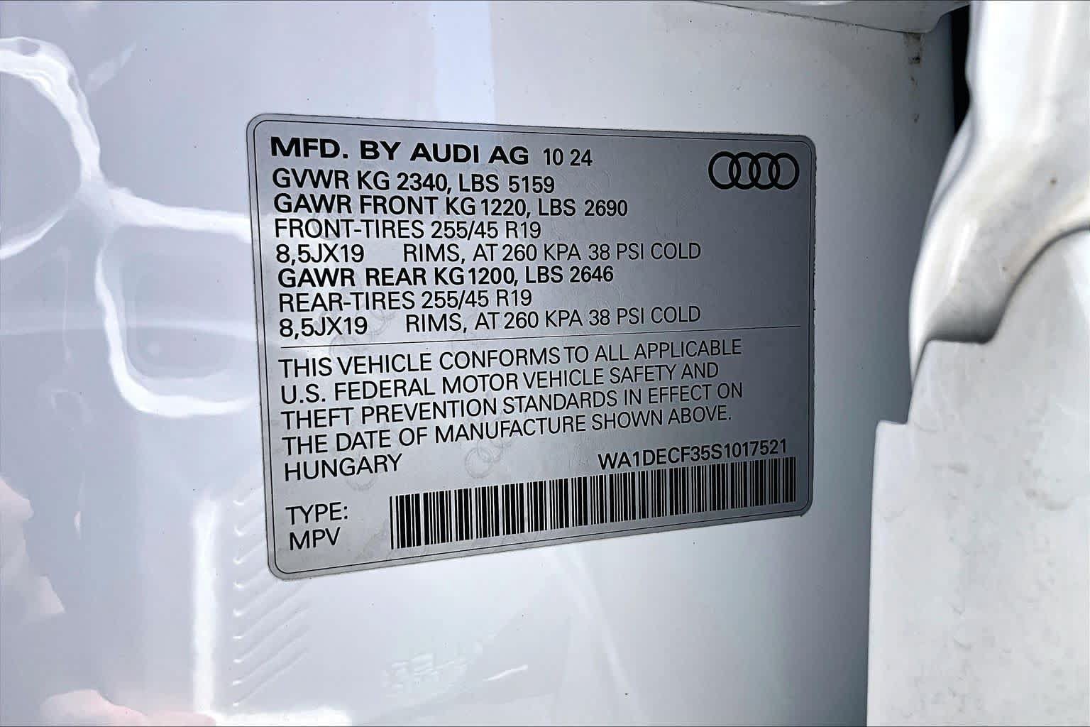 Used 2025 Audi Q3 2.0T Premium w/ Convenience Package AWD/4WD image 37
