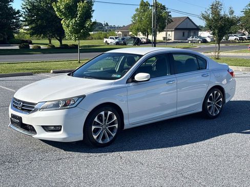 Used 2014 Honda Accord Sport image 4