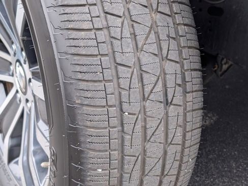 Used 2020 Nissan Armada SL w/ Premium Package image 30