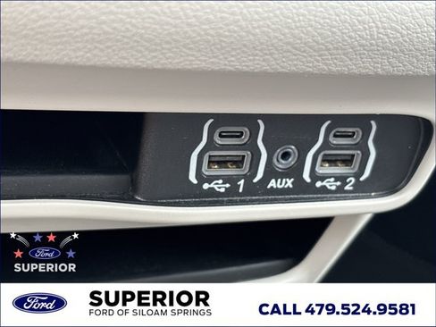 Used 2024 Chrysler Pacifica Touring-L FWD image 40