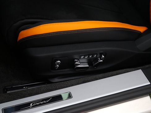 Used 2025 Bentley Continental GT Speed AWD/4WD image 32