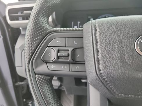 Used 2025 Toyota Tacoma SR RWD image 21
