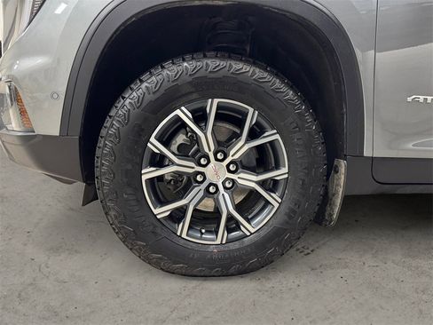 Used 2024 GMC Acadia AT4 image 14