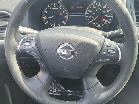 Used 2020 Nissan Pathfinder SL w/ Cargo Package AWD/4WD image 16