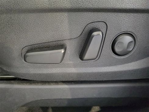 Certified 2022 Kia Telluride EX w/ EX Premium Package image 17