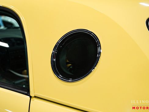 Used 2002 Ford Thunderbird Deluxe image 16