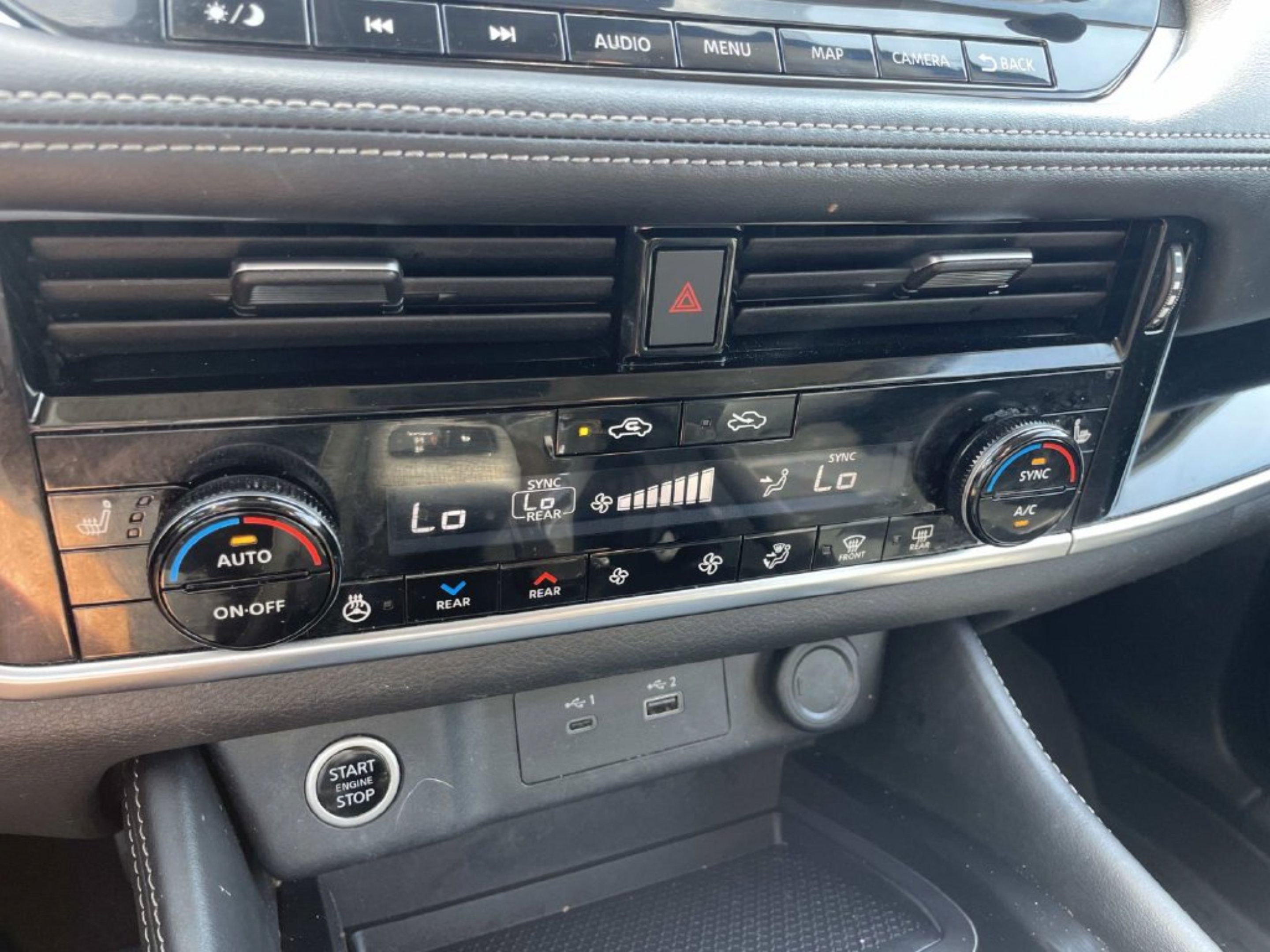 Used 2023 Nissan Rogue SL w/ SL Premium Package FWD image 30