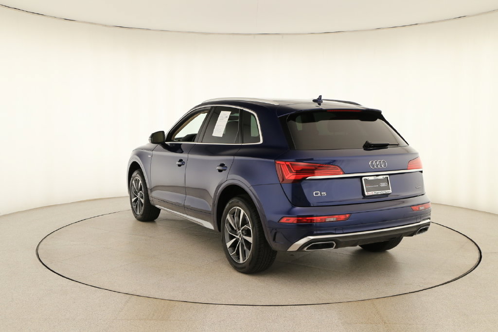 Certified 2023 Audi Q5 2.0T Premium w/ Convenience Package AWD/4WD image 4