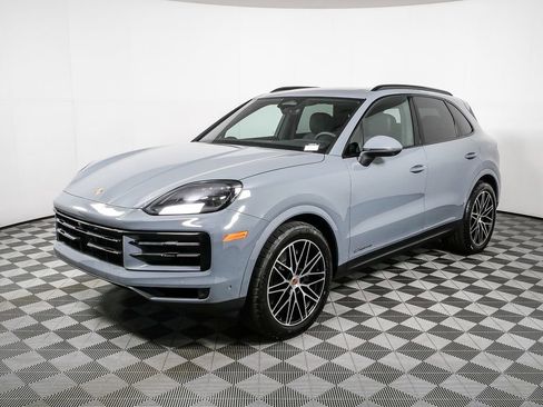 New 2026 Porsche Cayenne image 1