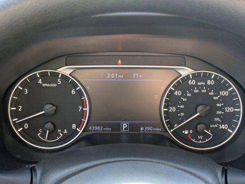 Used 2024 Nissan Altima 2.5 SV image 7