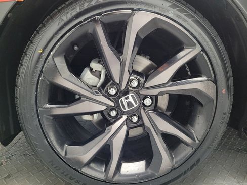 Used 2018 Honda Civic Sport image 31