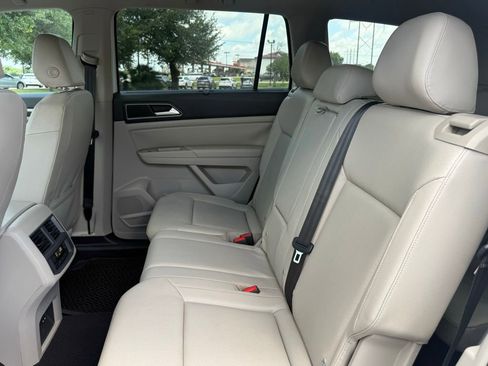 Used 2019 Volkswagen Atlas SEL AWD/4WD image 11