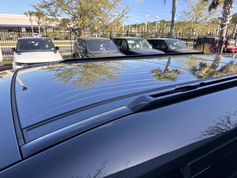 New 2026 Land Rover Defender 130 X-Dynamic SE image 33