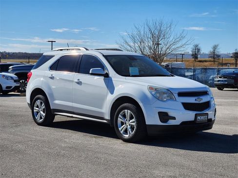 Used 2015 Chevrolet Equinox LT w/ Driver Convenience Package image 2