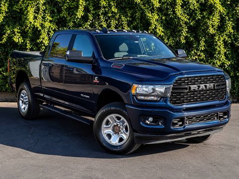 Used 2022 RAM 2500 Big Horn w/ Night Edition AWD/4WD image 2