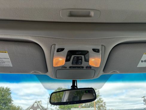 Used 2013 Toyota Sienna Limited image 25