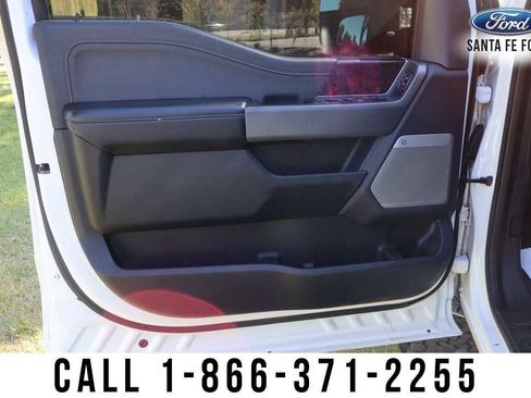 Used 2023 Ford F250 Lariat w/ Chrome Package image 21