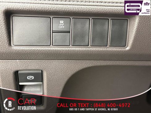 Used 2018 Honda Odyssey LX image 21