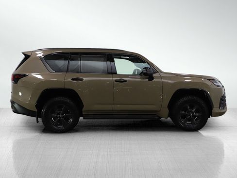 Used 2025 Lexus LX 700h Overtrail AWD/4WD image 8