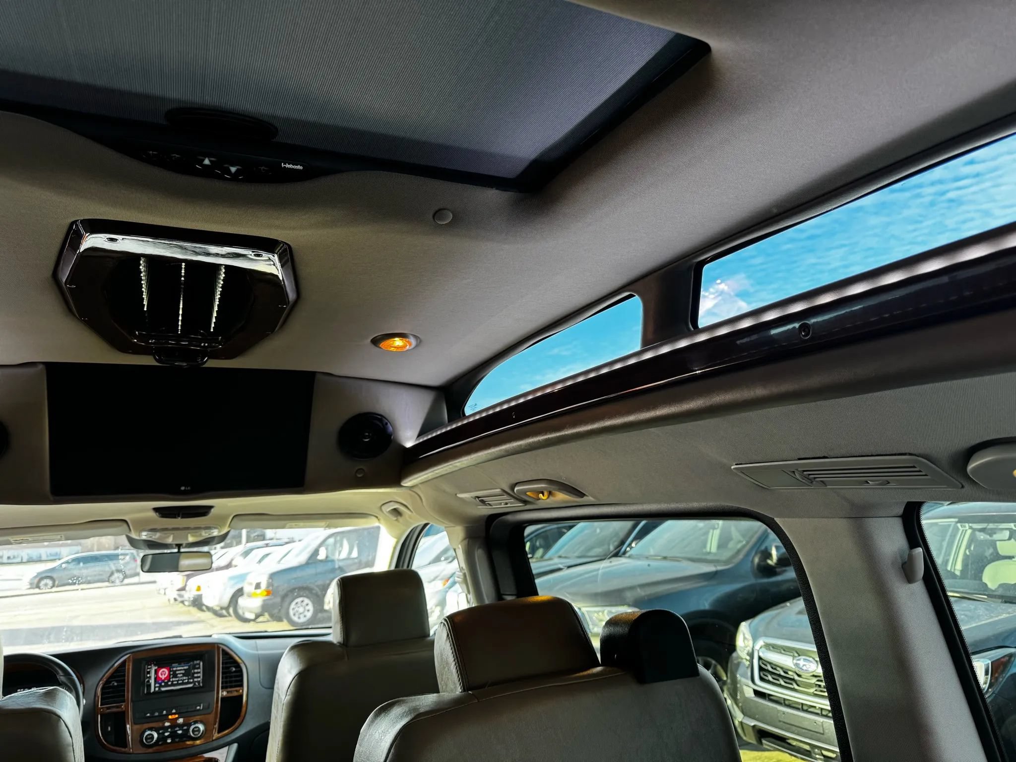 Used 2017 Mercedes-Benz Metris Passenger image 58