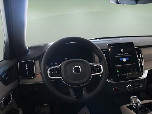 New 2026 Volvo XC90 T8 Plus w/ Protection Package Premier image 19