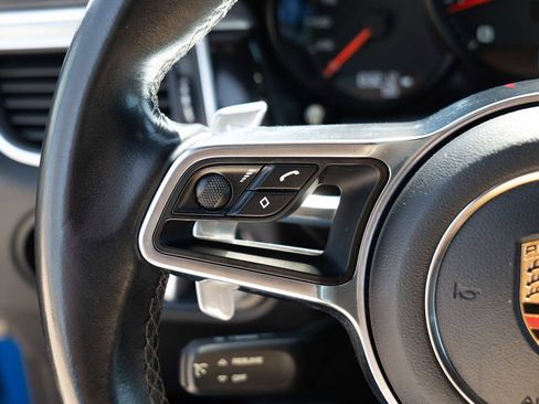 Used 2017 Porsche Macan image 13