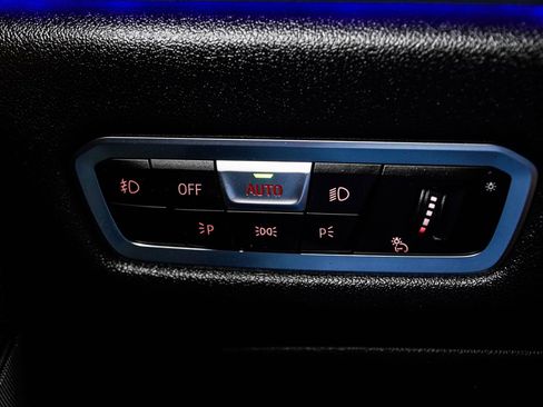 Used 2022 BMW X7 M50i w/ Executive Package image 36