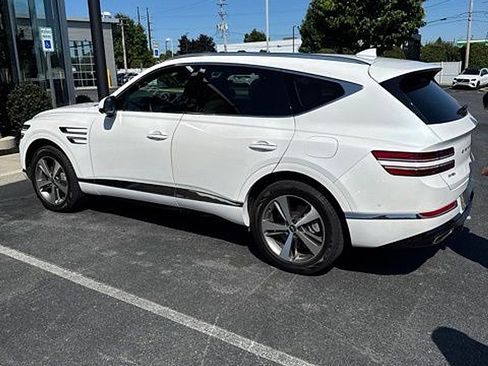 Used 2023 Genesis GV80 2.5T w/ Advanced Package AWD/4WD image 4