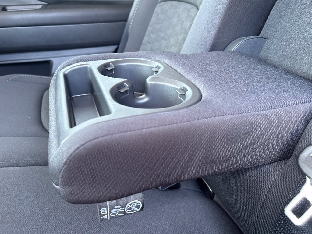 Used 2024 Nissan Pathfinder SV FWD image 19
