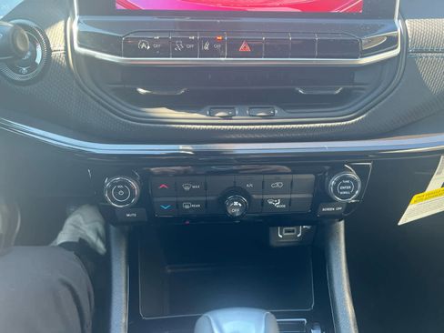 New 2026 Jeep Compass Altitude image 26