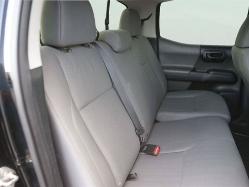 Used 2018 Toyota Tacoma SR w/ SR Convenience Package RWD image 16