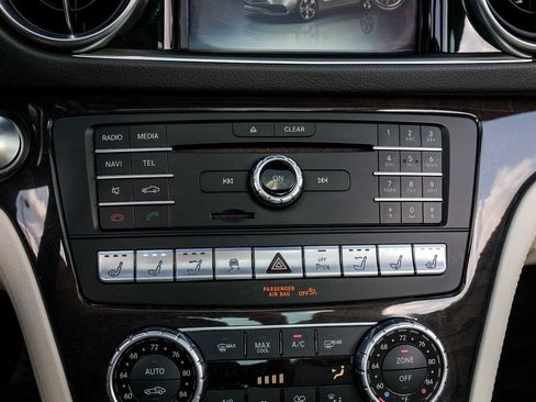 Used 2017 Mercedes-Benz SL 450 image 26