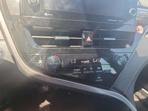 Used 2024 Toyota Camry XSE FWD image 16