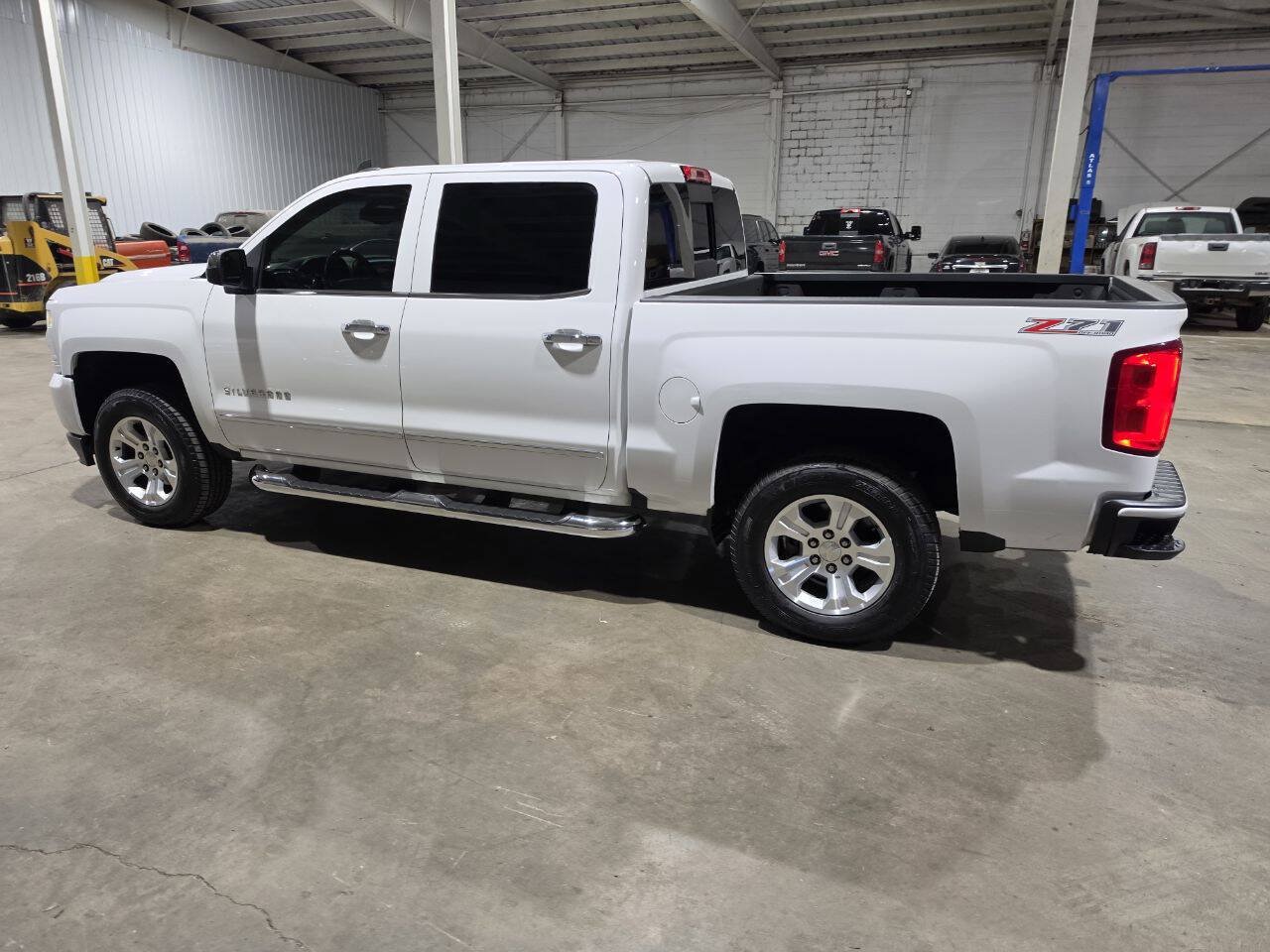 Used 2017 Chevrolet Silverado 1500 LTZ Z71 AWD/4WD image 8