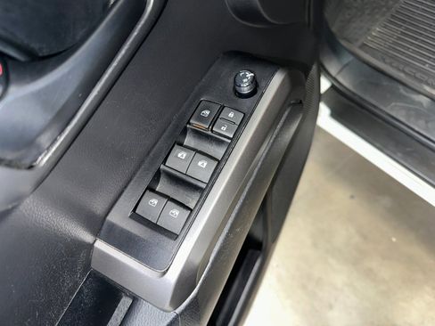 Used 2023 Toyota Tacoma SR5 image 5