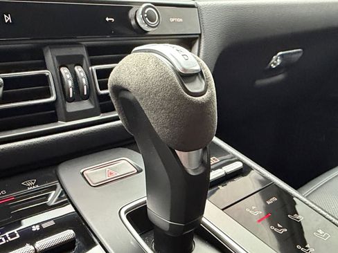 Used 2026 Porsche Macan GTS AWD/4WD image 30