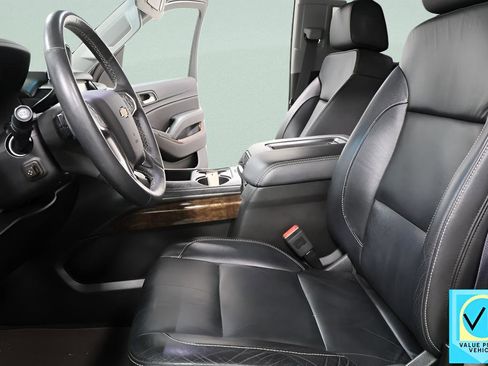 Used 2017 Chevrolet Tahoe LT w/ LT Signature Package image 22