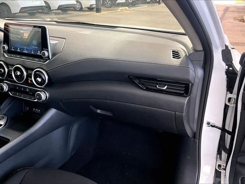 Certified 2024 Nissan Sentra SV image 18