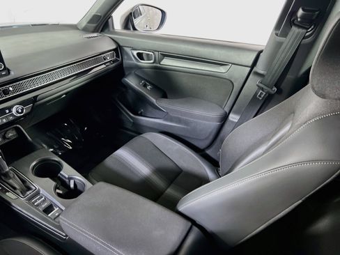 Used 2023 Honda Civic Sport image 21