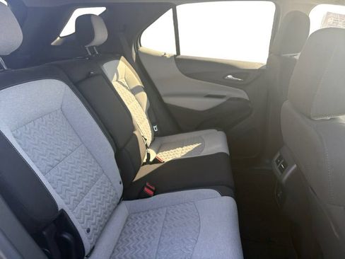 Certified 2024 Chevrolet Equinox LS w/ LS Convenience Package FWD image 18