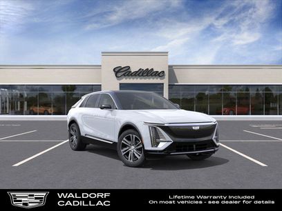 New 2026 Cadillac Lyriq Luxury w/ LPO, Floor Liner Package