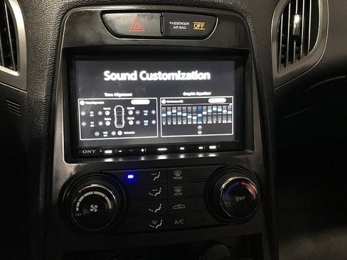 Used 2012 Hyundai Genesis 2.0T image 24