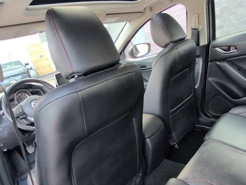 Used 2016 MAZDA MAZDA3 i Grand Touring image 19