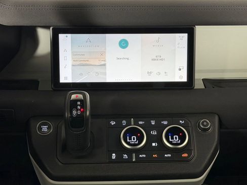 Used 2023 Land Rover Defender 110 X-Dynamic SE image 24