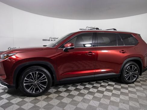 Used 2025 Toyota Grand Highlander AWD Hybrid image 10