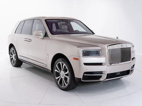 Certified 2019 Rolls-Royce Cullinan AWD/4WD image 7