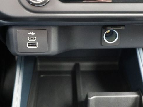 New 2025 Ford Maverick XL image 24